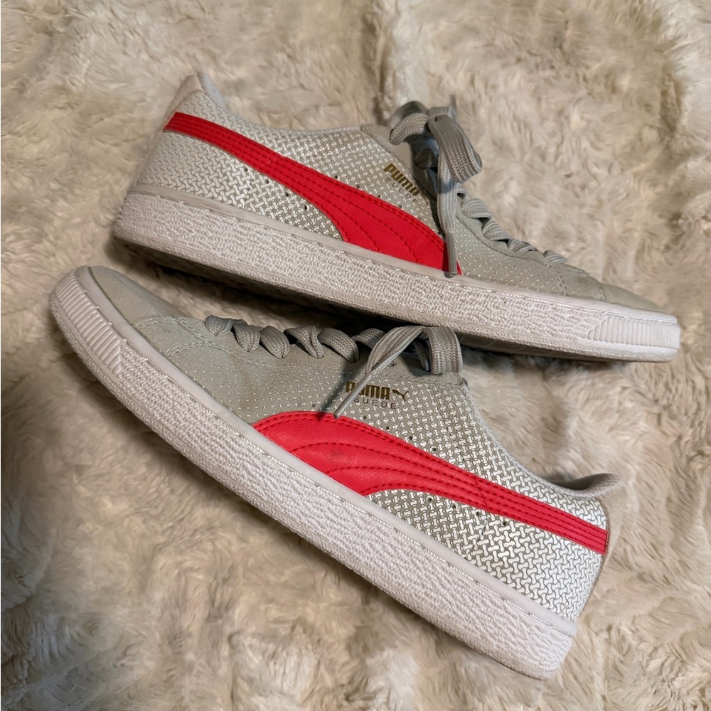 Puma Light Gray and Red Casual Sneakers